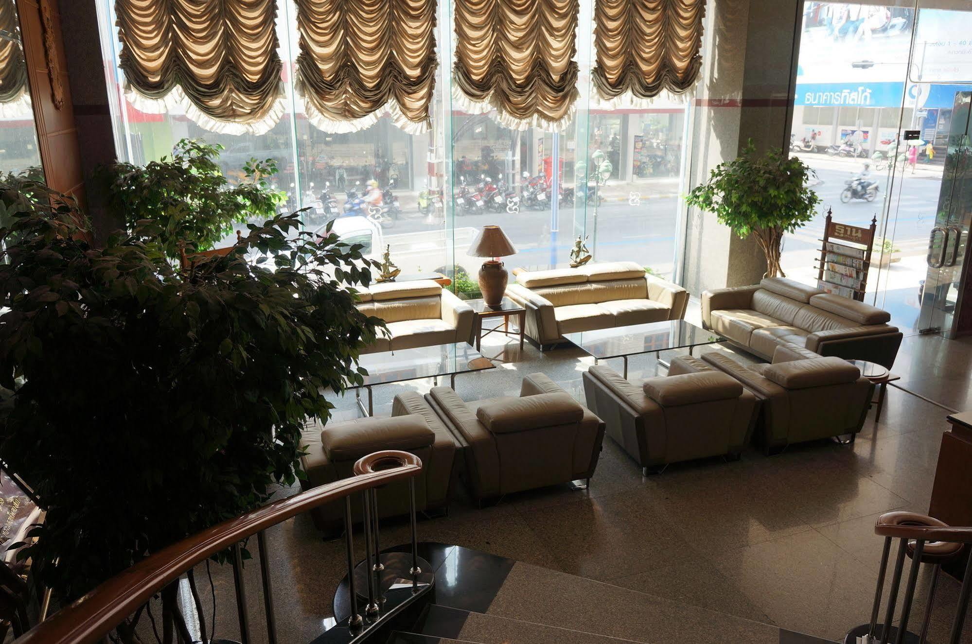 Siam Center Hotel Хатъяй Экстерьер фото