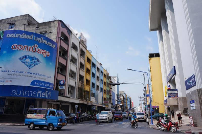 Siam Center Hotel Хатъяй Экстерьер фото